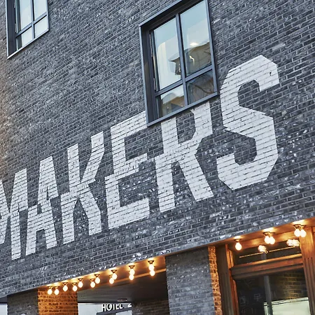Jongro Makers X Pretty Hotel