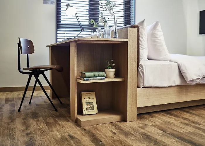 Hotel Jongro Makers X Pretty 2*